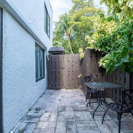 The Flats At Riverside Park 3 Fort Lauderdale Exterior photo